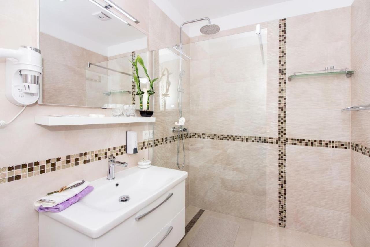 Luxury Apartment Marijana Split Buitenkant foto